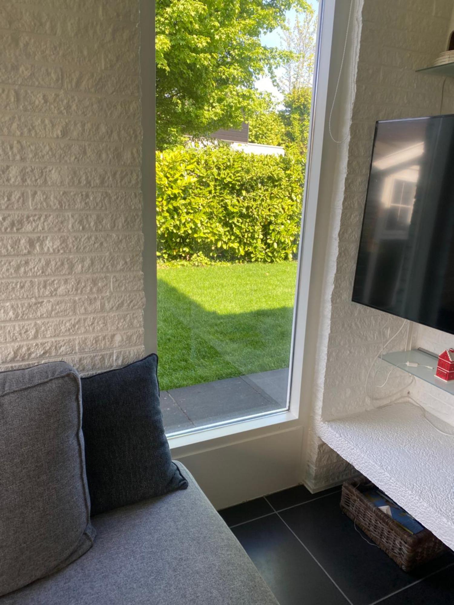 Bungalow Near Beach With Large Private Garden - Not For Companies Ouddorp Exterior photo